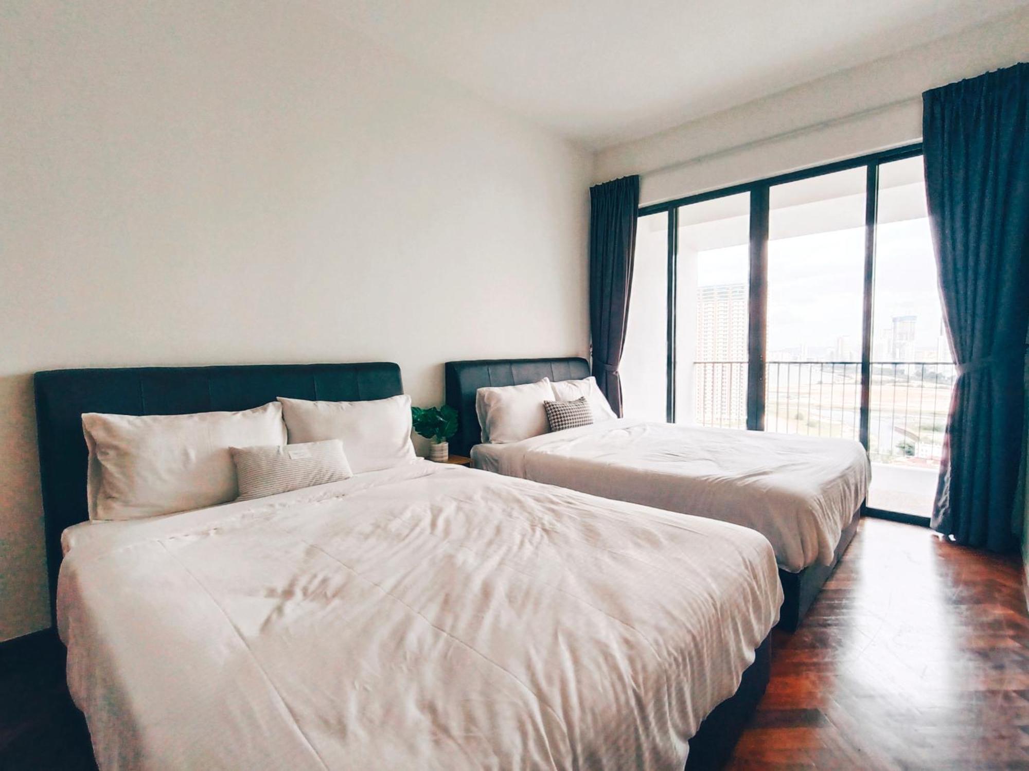 The Landmark By Katana 3Br To 4Br Luxury Seaview Landmark Homestay At Gurney 15-16Pax 无敌海景套房 Tanjung Tokong Extérieur photo